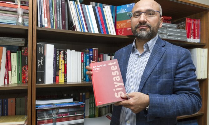AK Parti’nin siyaseti tüm boyutlarıyla ele alınacak