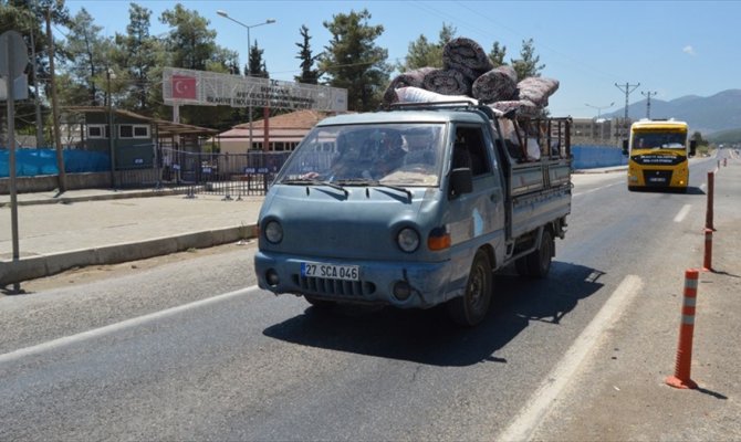 Suriyeliler çadır kentten taşınıyor