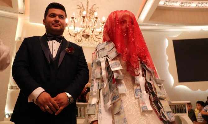 Türk lirasına destek Kahramanmaraş'tan