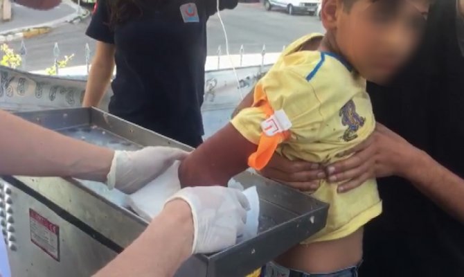 11 yaşındaki çocuk kolunu et kıyma makinesine kaptırdı