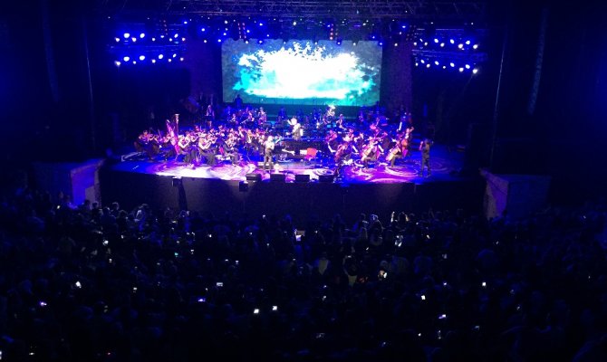 Yavuz Bingöl ve piyanist Mehveş Emeç’ten anlamlı konser