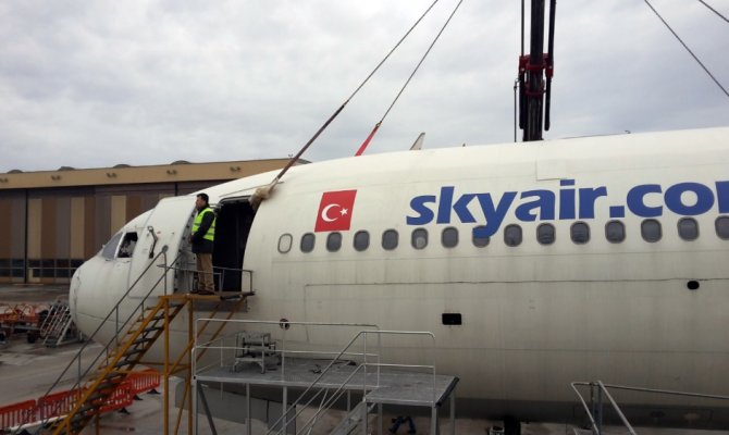 Dev uçak İstanbul’dan Muğla’ya karayoluyla taşındı