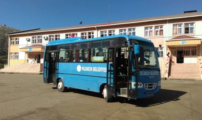Pazarcık'ta öğrencilere Bu Yıl da Belediye Otobüsleri Ücretsiz