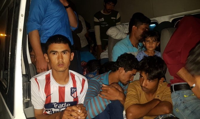 82 kaçak göçmen yakalandı