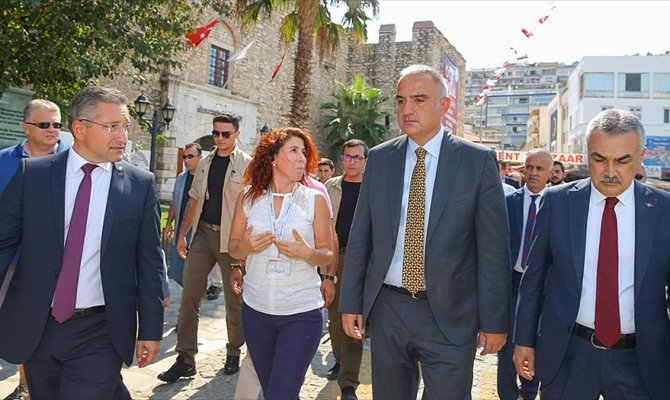 Kültür ve Turizm Bakanı Ersoy: 2023'te milli gelirin yüzde 8'ini turizm oluşturacak