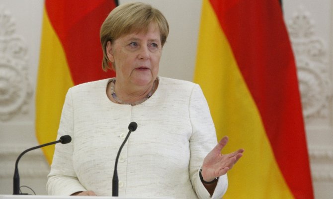 Merkel’den NATO’ya uyarı