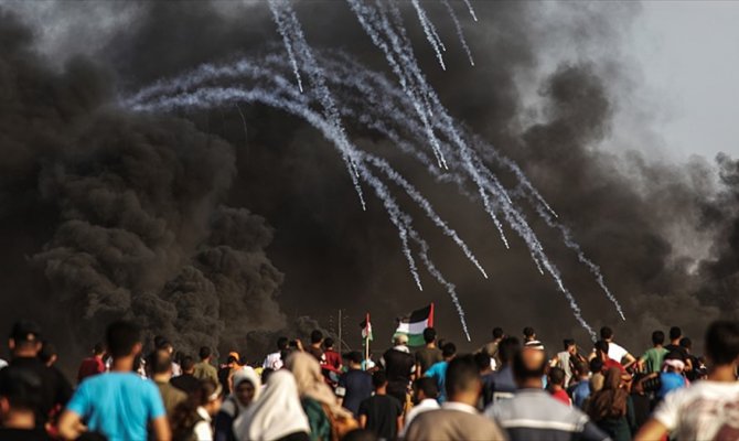 İsrail askerleri Gazze'de bir Filistinliyi şehit etti, 21'ini yaraladı
