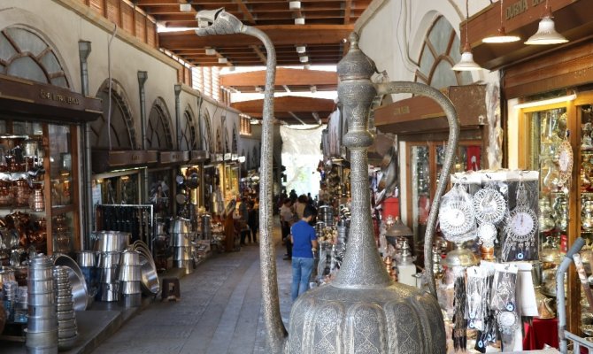 Kahramanmaraş'a gelen turistlerin gözdesi: Büyük ibrik