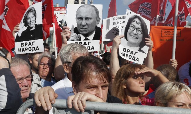 Rusya’da "emeklilik yaşı’ protestosu