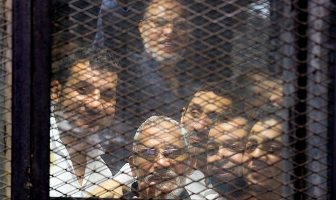 Mısır'da darbe karşıtlarına yine idam ve müebbet