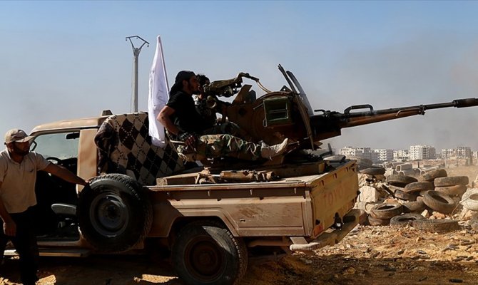 İdlib'de ağır silahlar cephe hattından çekiliyor