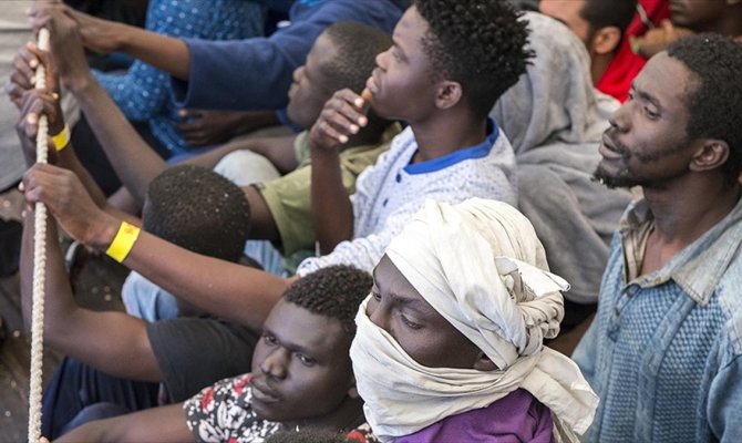 İtalya diğer AB ülkelerinden mülteci geri kabul etmeyecek