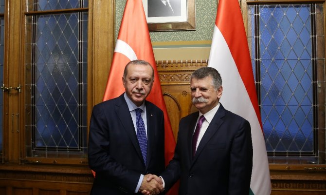 Cumhurbaşkanı Erdoğan, Meclis Başkanı Köver ile görüştü