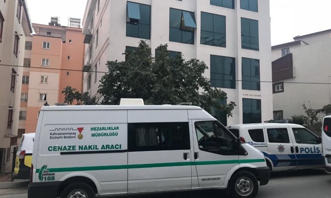 Kahramanmaraş'ta bir kişi evinin önünde ölü bulundu