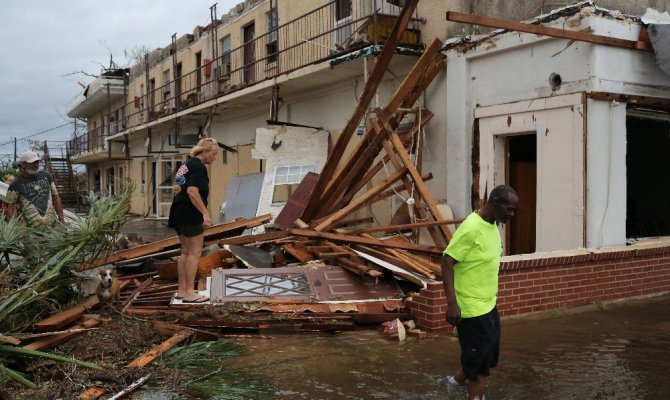 Michael Kasırgası’nda hayatını kaybedenlerin sayısı 13’e yükseldi