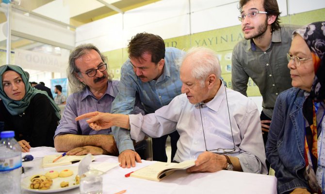 Nuri Pakdil, Kahramanmaraş'ta okuyucularıyla buluştu