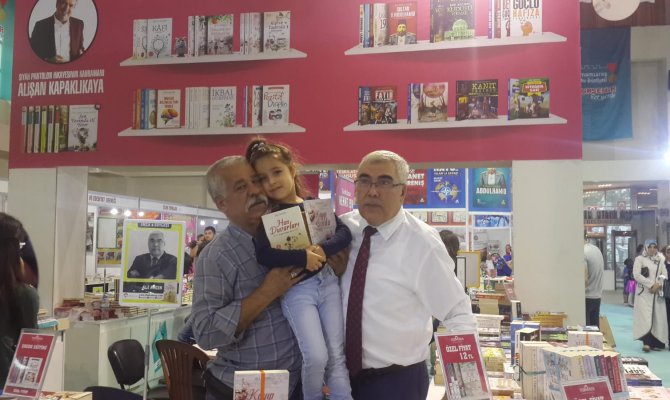 Dedesinden Torununa En Değerli Miras Kitap