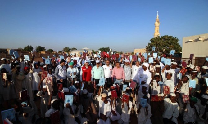 Kahramanmaraş’tan Sudan’a 20 bin Kur’an-ı Kerim gönderildi
