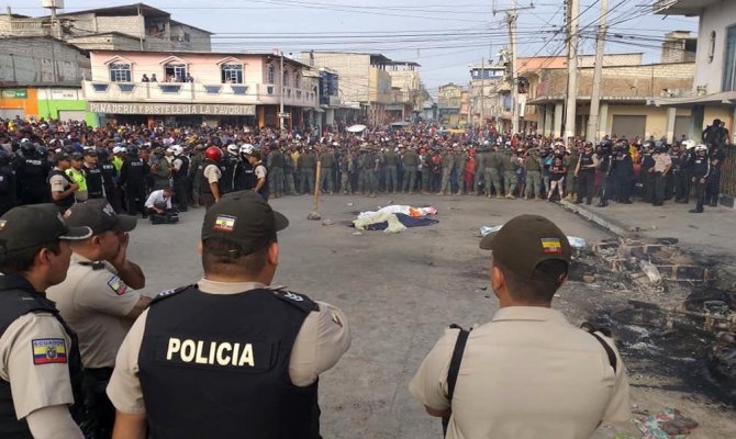 Biri kadın 3 kişi yakılarak öldürüldü