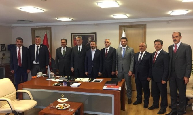 Tütün yönetmeliği konuşuldu