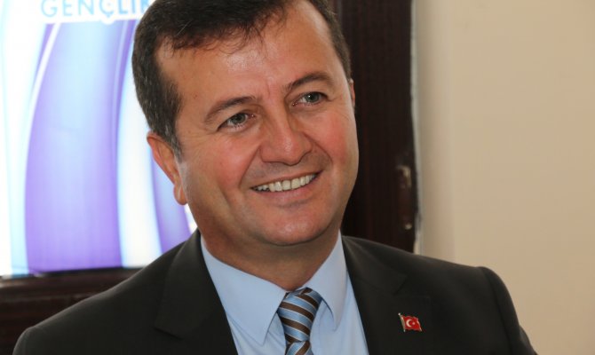 Cumhuriyetimizi geçmişte olduğu gibi bugün de yarında yaşatacağız