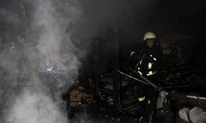 102 ton ürün kül oldu