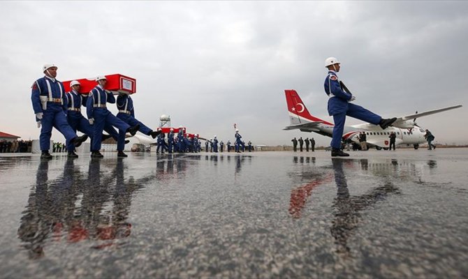 Şemdinli şehitleri memleketlerine uğurlandı
