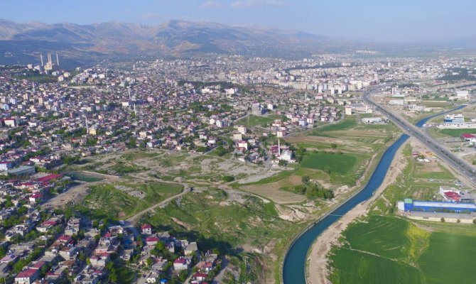 Senem Ayşe Millet Bahçesi için kollar sıvandı
