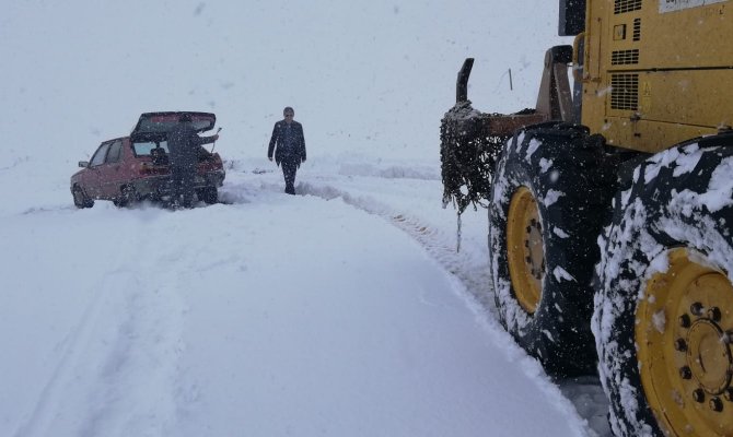 Karla Mücadele Aralıksız Sürüyor