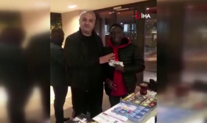 Taksici davranışıyla herkesin gönlünü fethetti