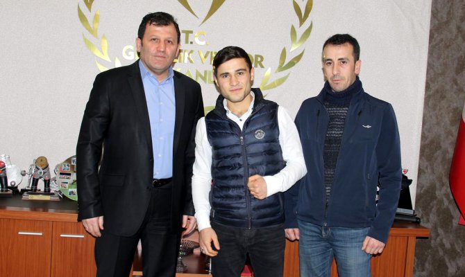 Halil Bucak 52 Kiloda Bronz madalya kazandı