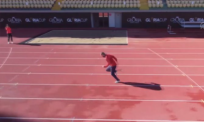 Usain Bolt tahtı kaptıracak