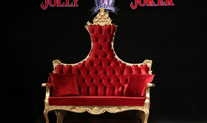 Müziğinin divası Bülent Ersoy'un özel tahtı hazır