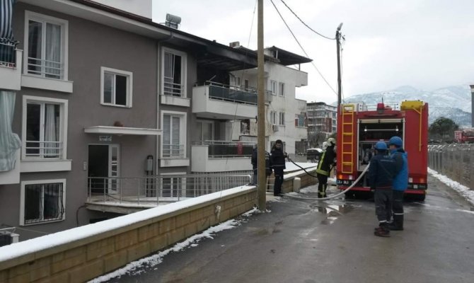 Patlayan kombi korkuttu