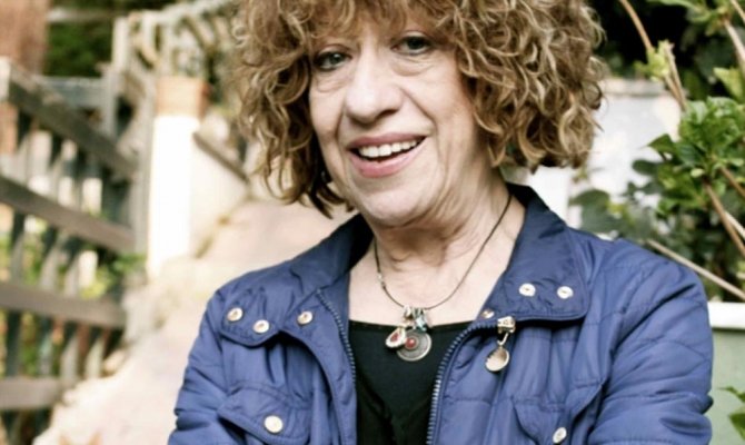 Ayşen Gruda hayatını kaybetti