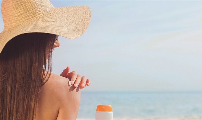 Güneş kremi formülü geliştirdi.