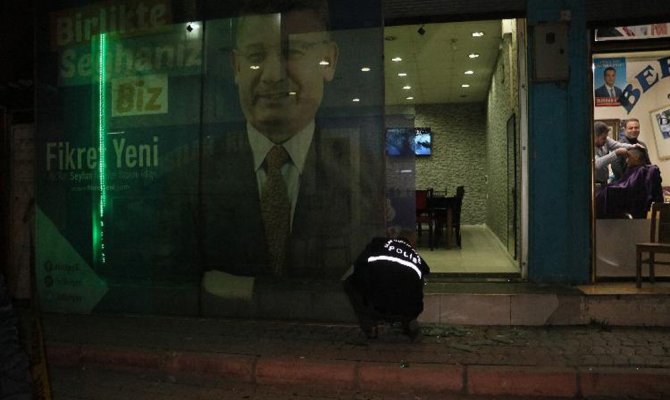 AK Parti seçim bürosuna molotofkokteyli atarak kayıplara karıştılar