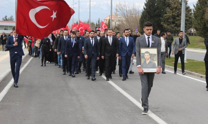 Ülkü Ocakları Fırat Yılmaz Çakıroğlu’nu ölüm yıldönümünde yad etti