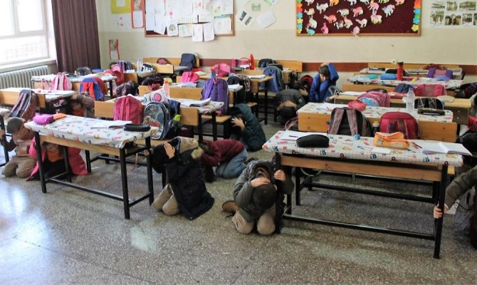 AFAD, Kahramanmaraş’ta 11 bin 850 kişiye deprem eğitimi verildi