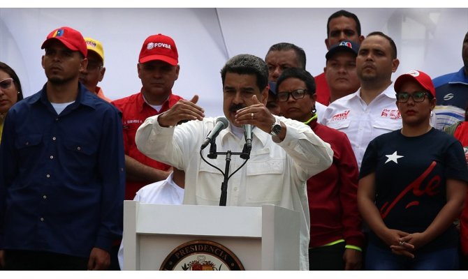Maduro ülkedeki elektrik kesintisinden ABD'yi sorumlu tutuyor