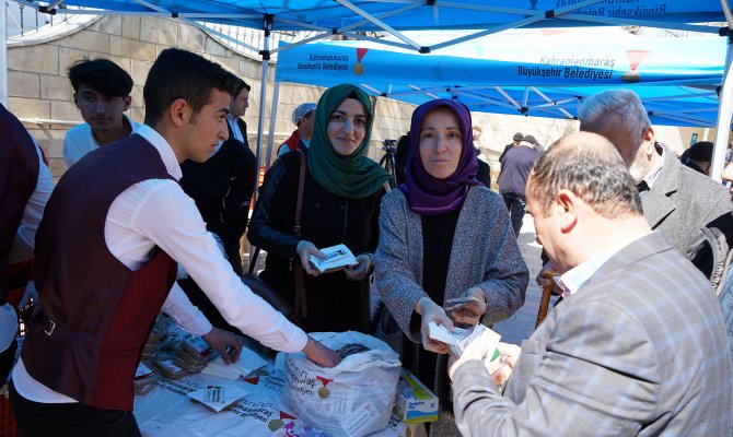 Çanakkale Zaferi Münasebetiyle 7 Ayrı Yerde Helva Dağıttı