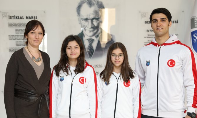 Sanko Okulları Sporcusu Yüzmede Türkiye Birincisi Oldu