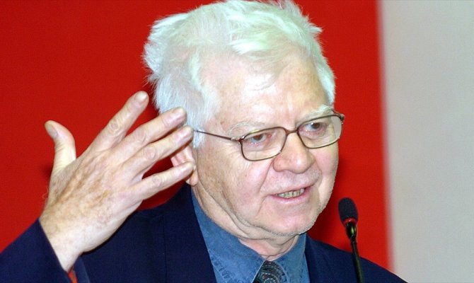 Milli kültür ve bilime adanan ömür: Oktay Sinanoğlu