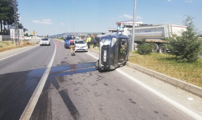 Pazarcık'ta ticari araç devrildi 1 kişi can verdi