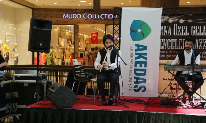 Hacivat ve Karagöz Kahramanmaraş'ta sahneleniyor