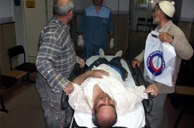 İnşaat iskelesi devrildi: 2 yaralı