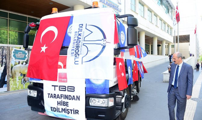 Güngör’den Dulkadiroğlu’na Yol Süpürme Aracı