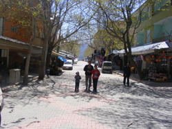 Sezona hazırlanan Ilıcada bir gün