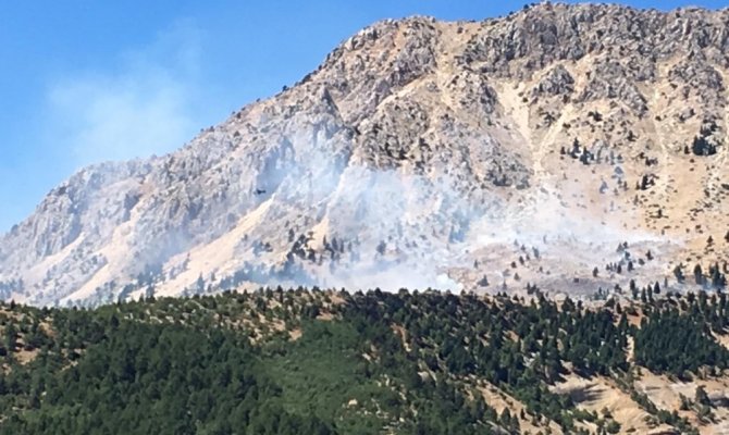 Kahramanmaraş’ta dağlık alanda çıkan yangın söndürüldü
