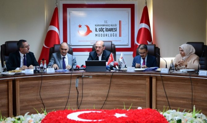 Bakan Soylu, Kahramanmaraş Geçici Barınma Merkezi'nde